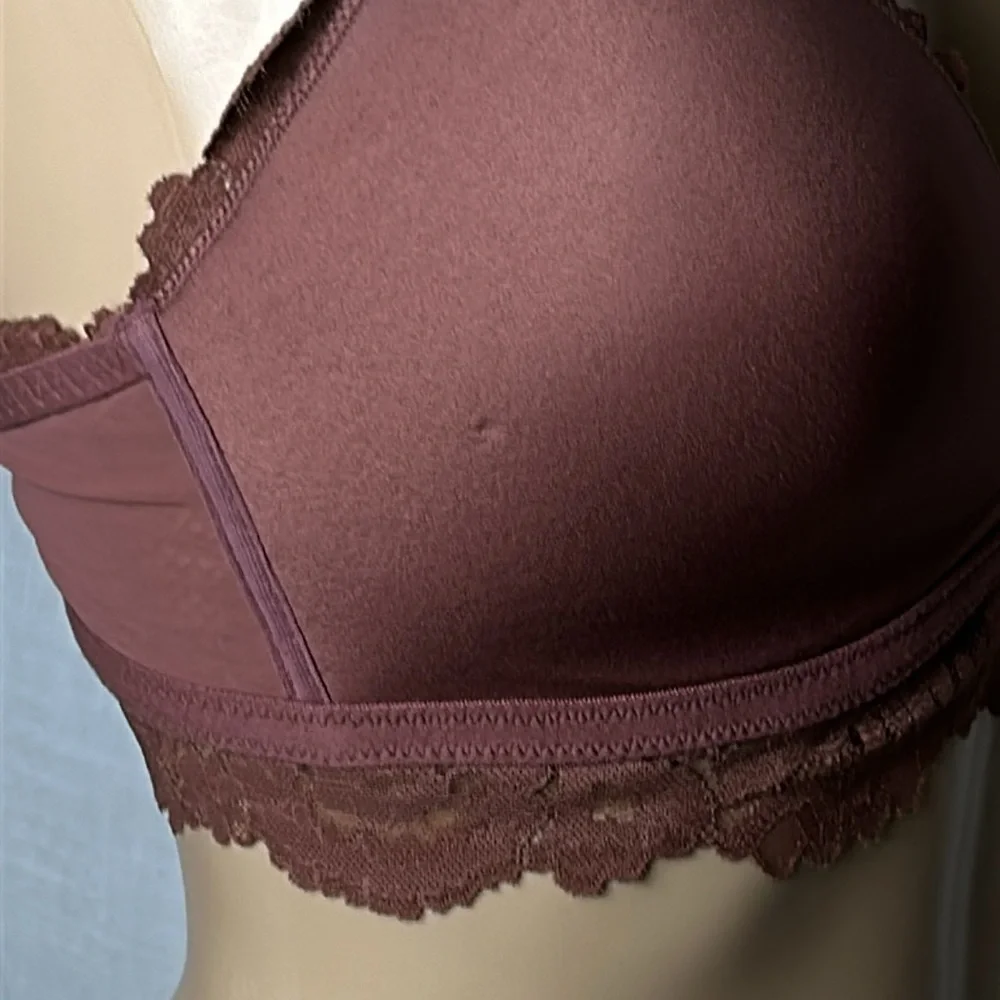 Aerie women 34 D bra ,wireless,embroidered,floral ,lace,sexy, feminine ,comfy - Picture 13 of 14